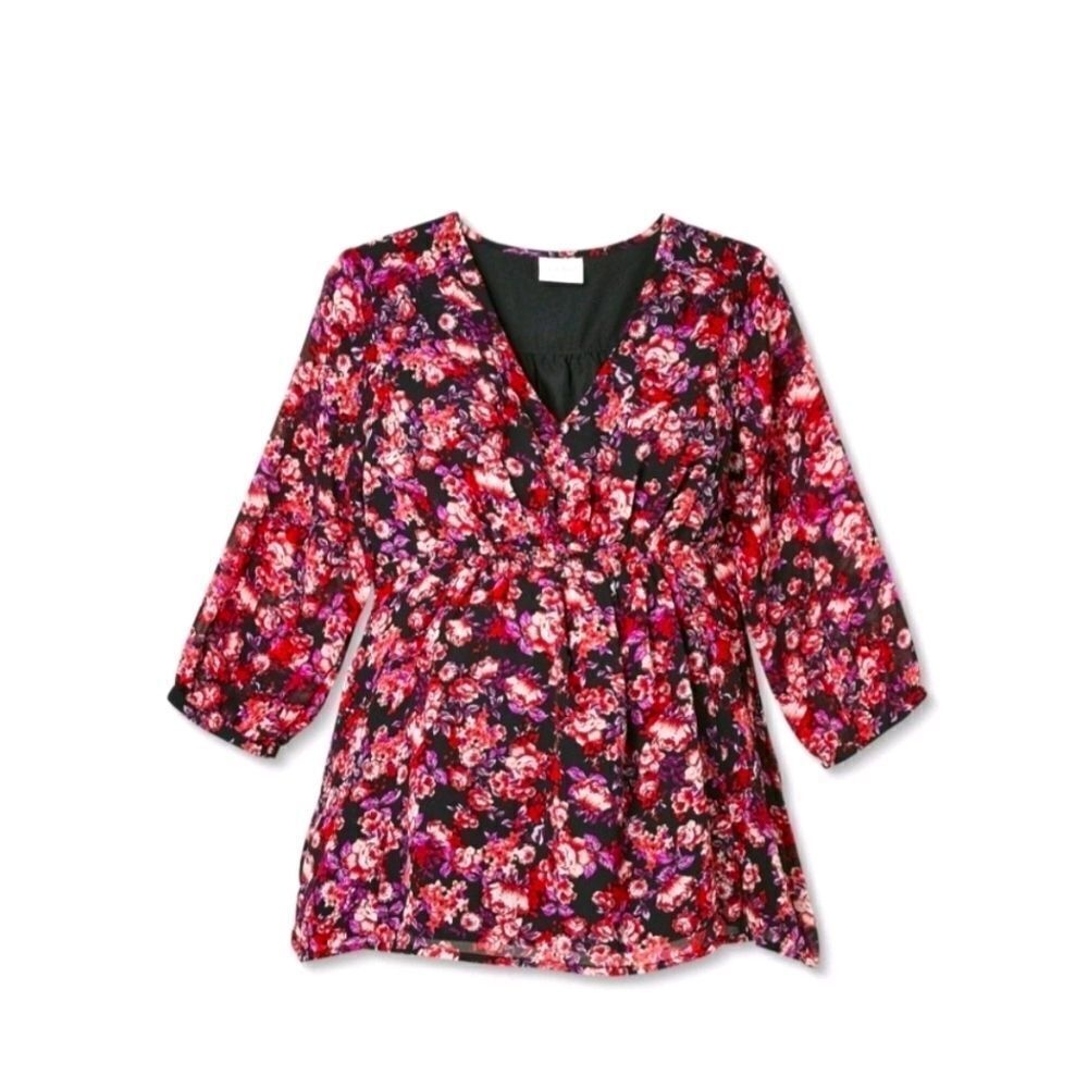 🍀NEW Maternity Top Size Small